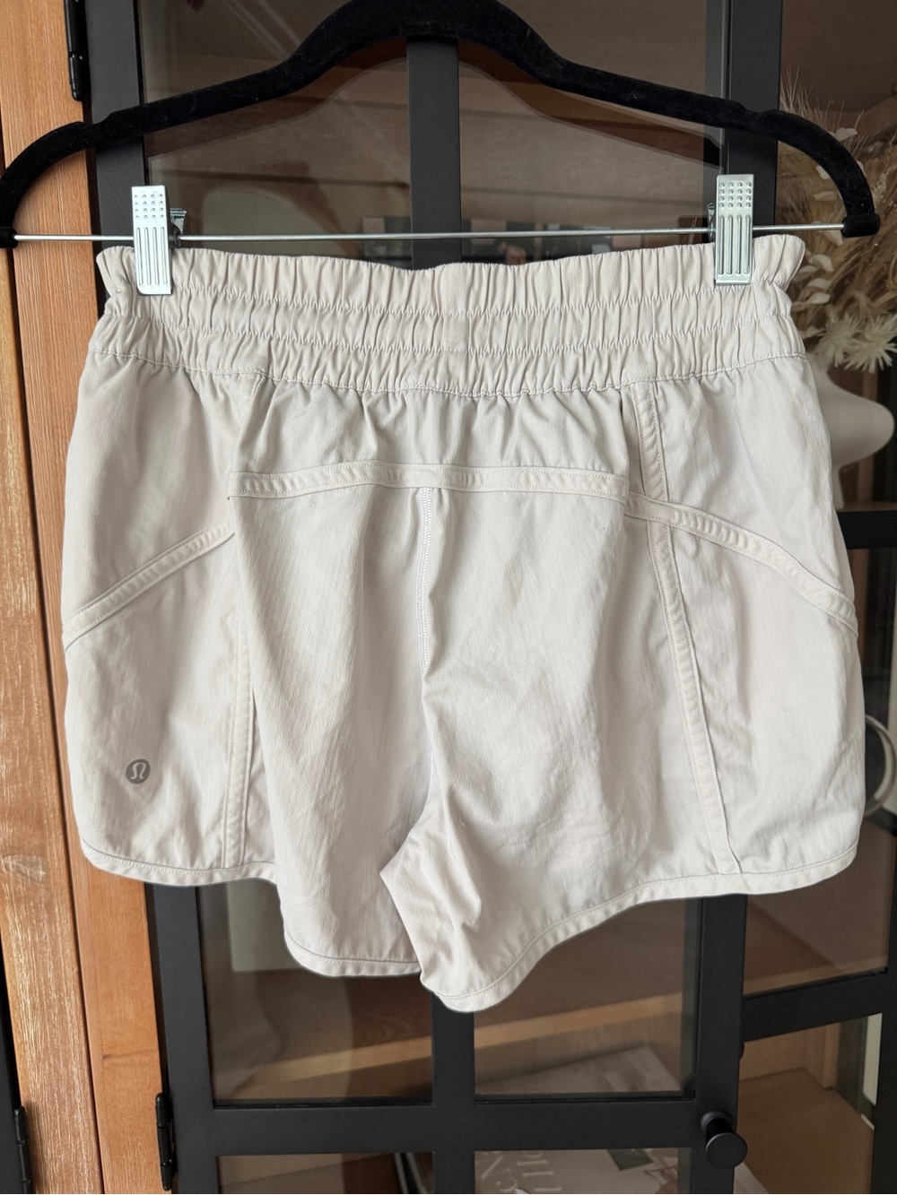Lululemon Tracker Shorts running V 4" swift ultra lined zipper low rise - Picture 4 of 9